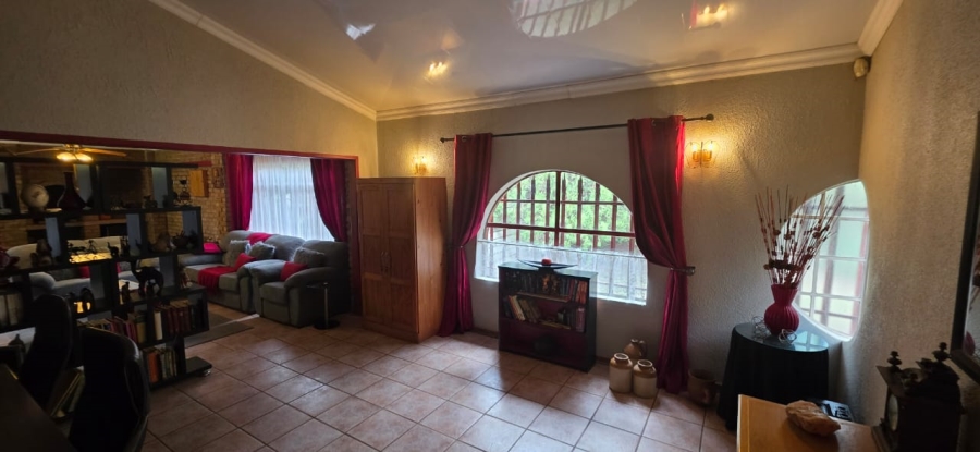 3 Bedroom Property for Sale in Flimieda North West